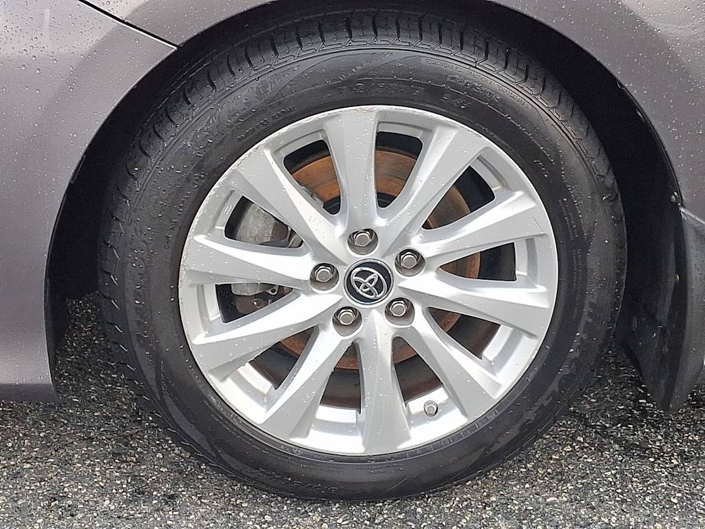 Thumbnail: 2019 Toyota Camry - 8