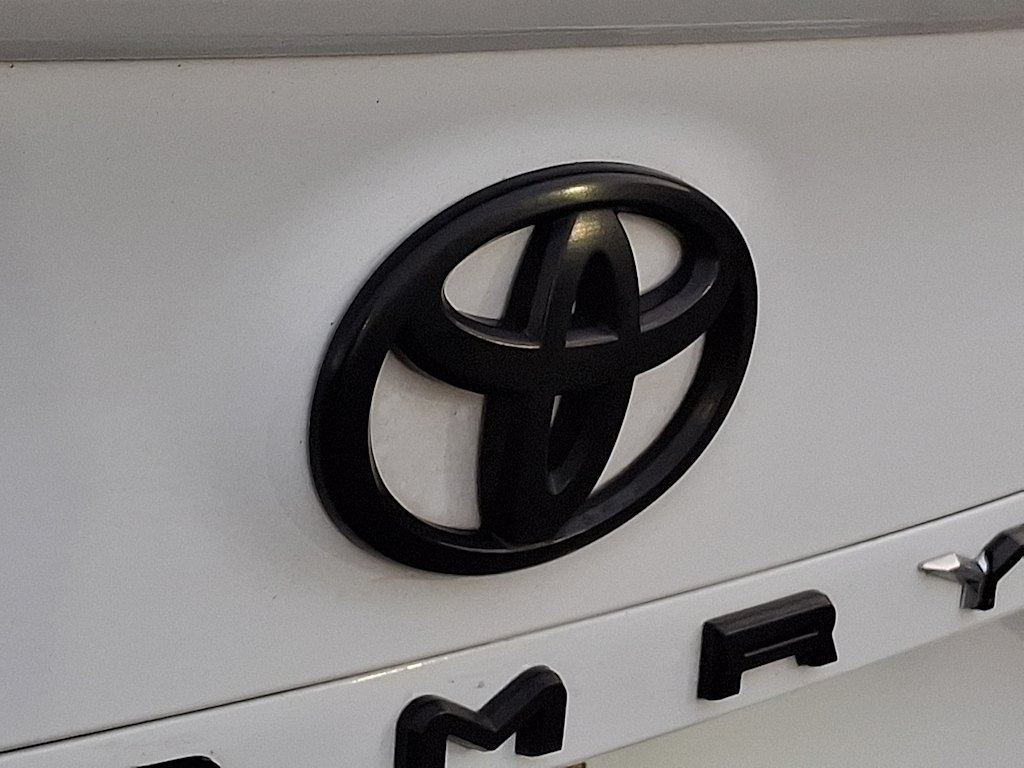 Thumbnail: 2020 Toyota Camry - 28