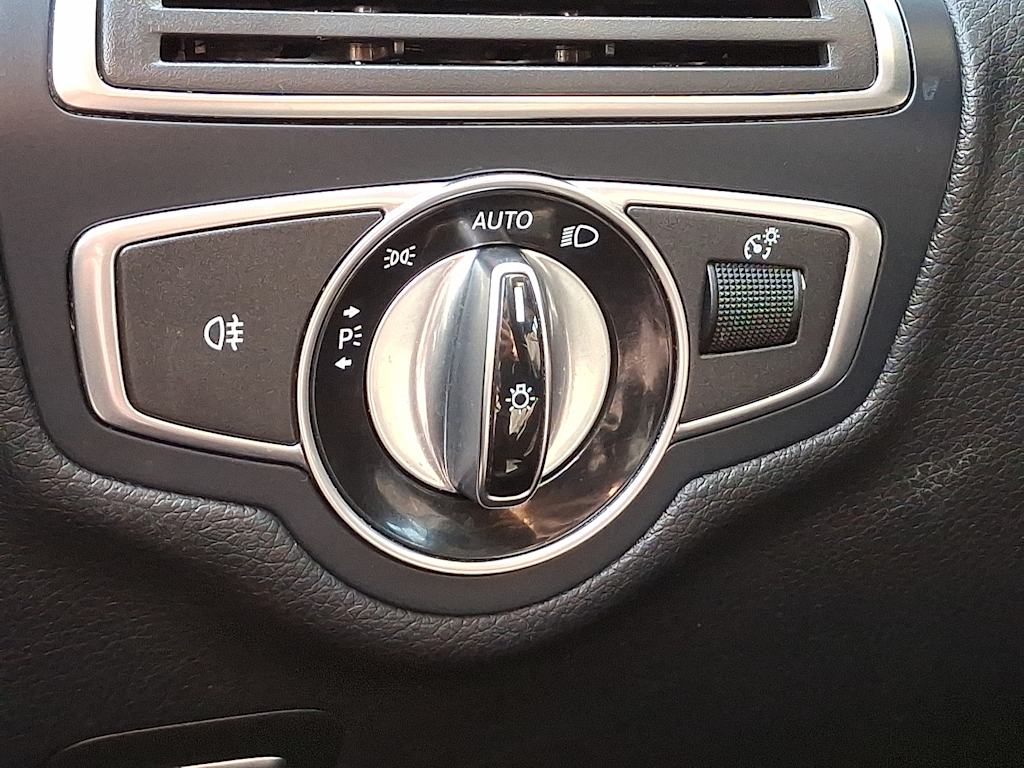 2016 Mercedes-Benz C-Class C 300 24