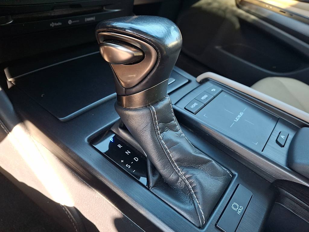 Thumbnail: 2019 Lexus ES - 9