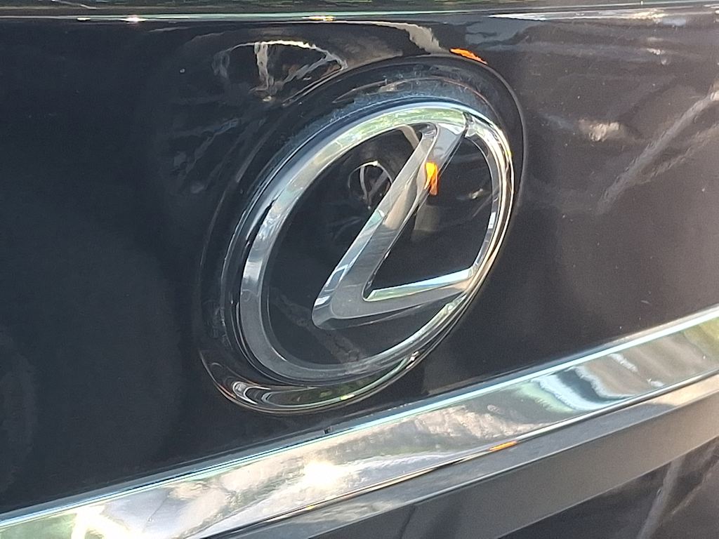 Thumbnail: 2019 Lexus ES - 29