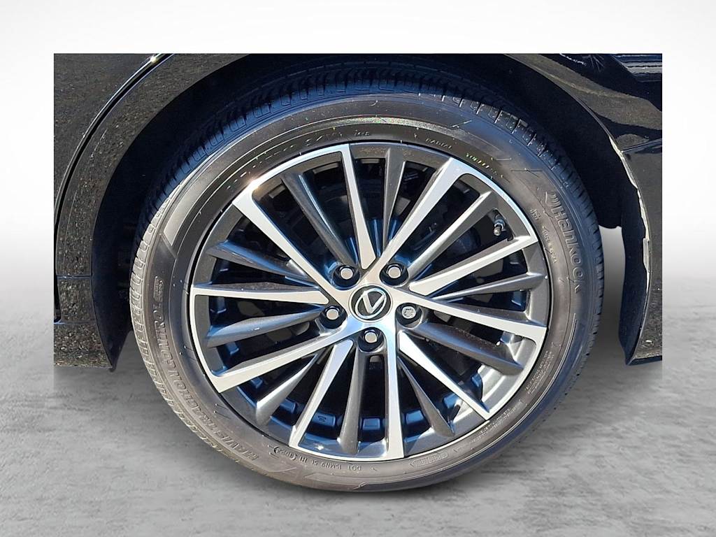 Thumbnail: 2024 Lexus ES - 6