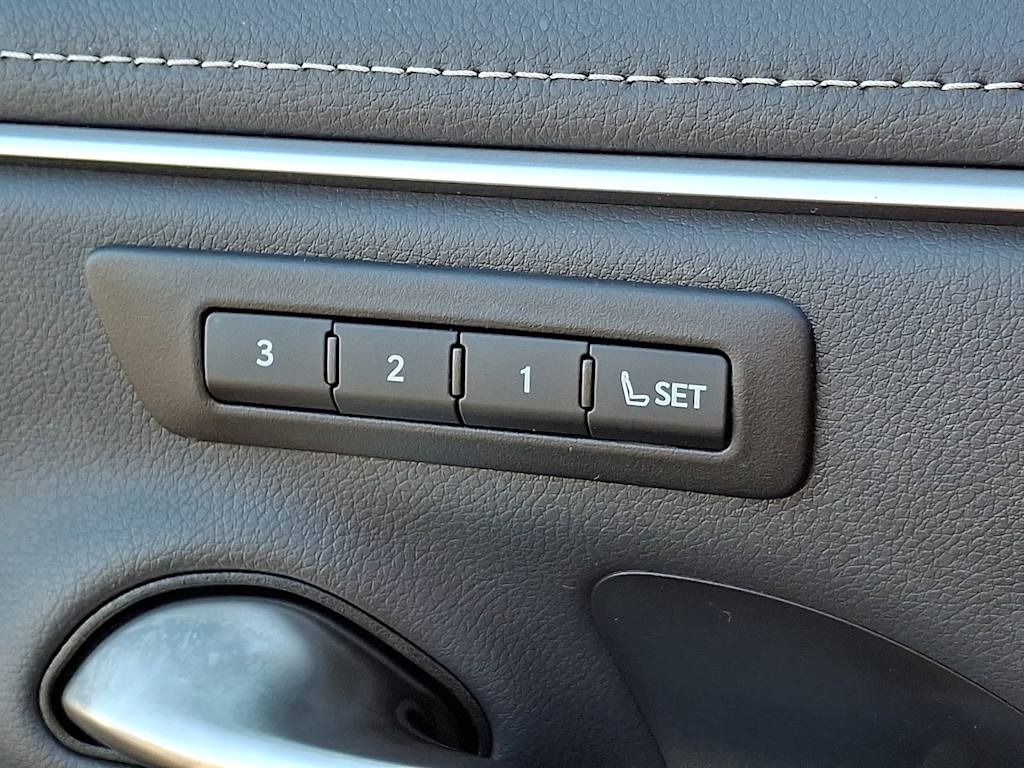 Thumbnail: 2024 Lexus ES - 27