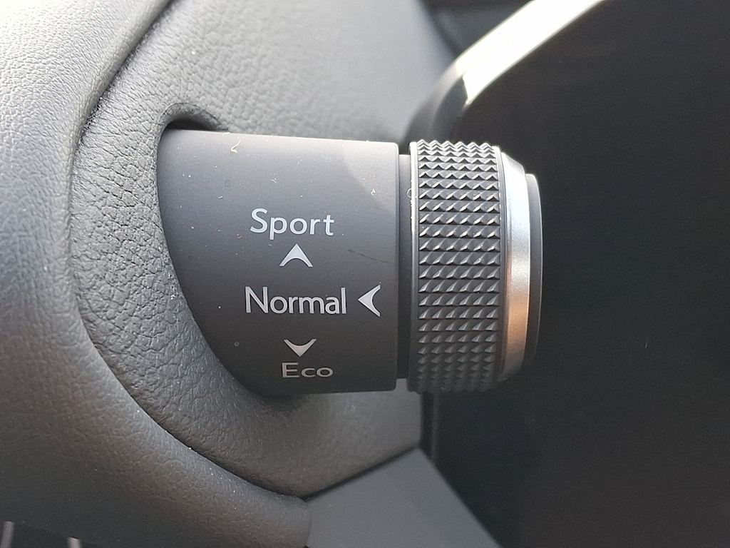 Thumbnail: 2024 Lexus ES - 26