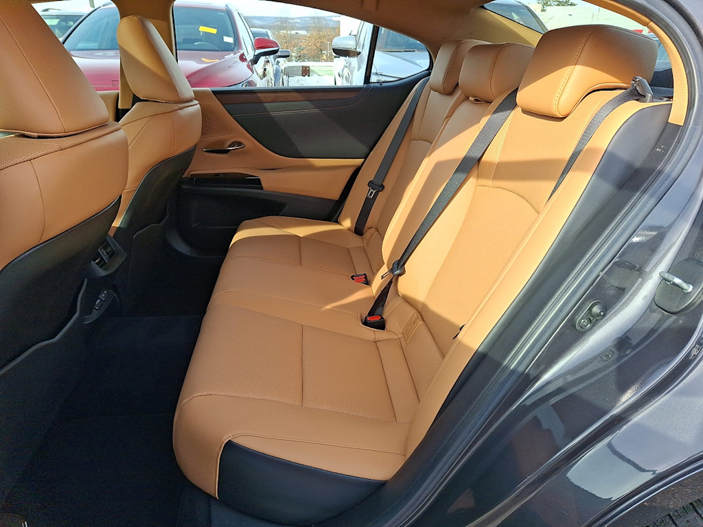 Thumbnail: 2024 Lexus ES - 8