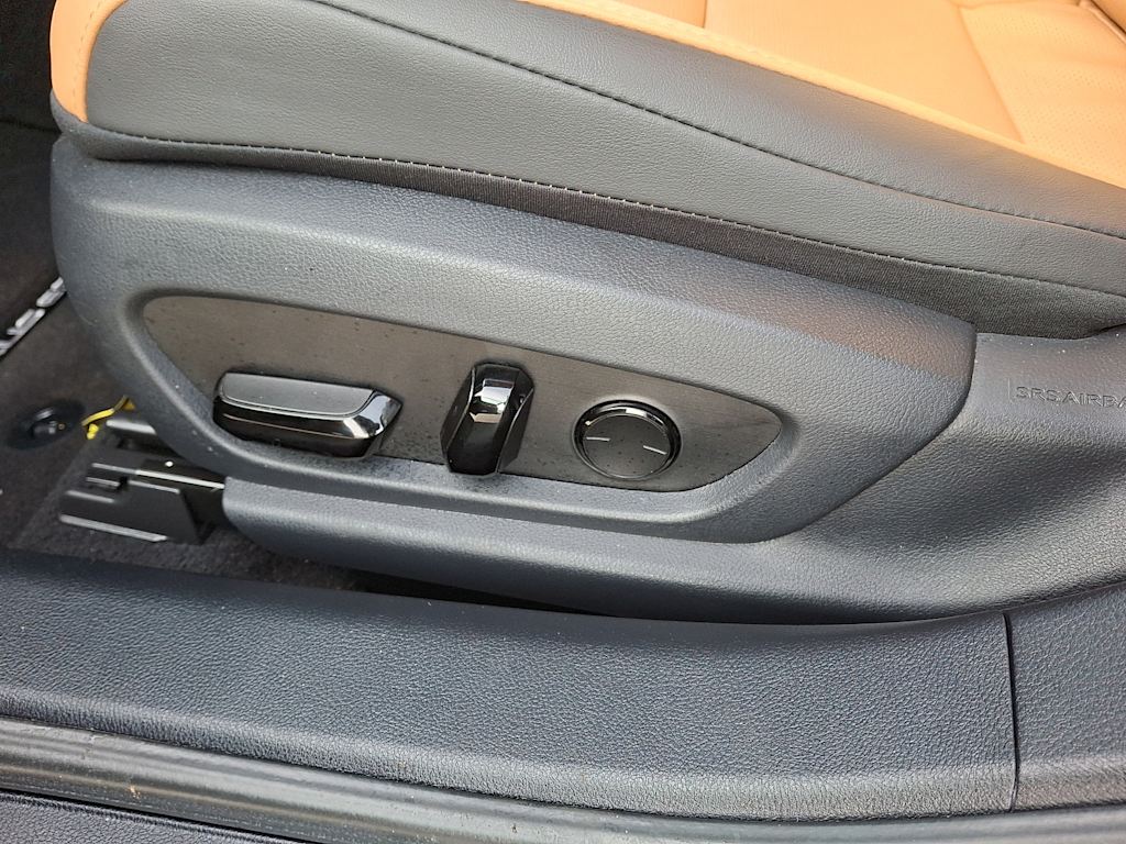 Thumbnail: 2024 Lexus ES - 18