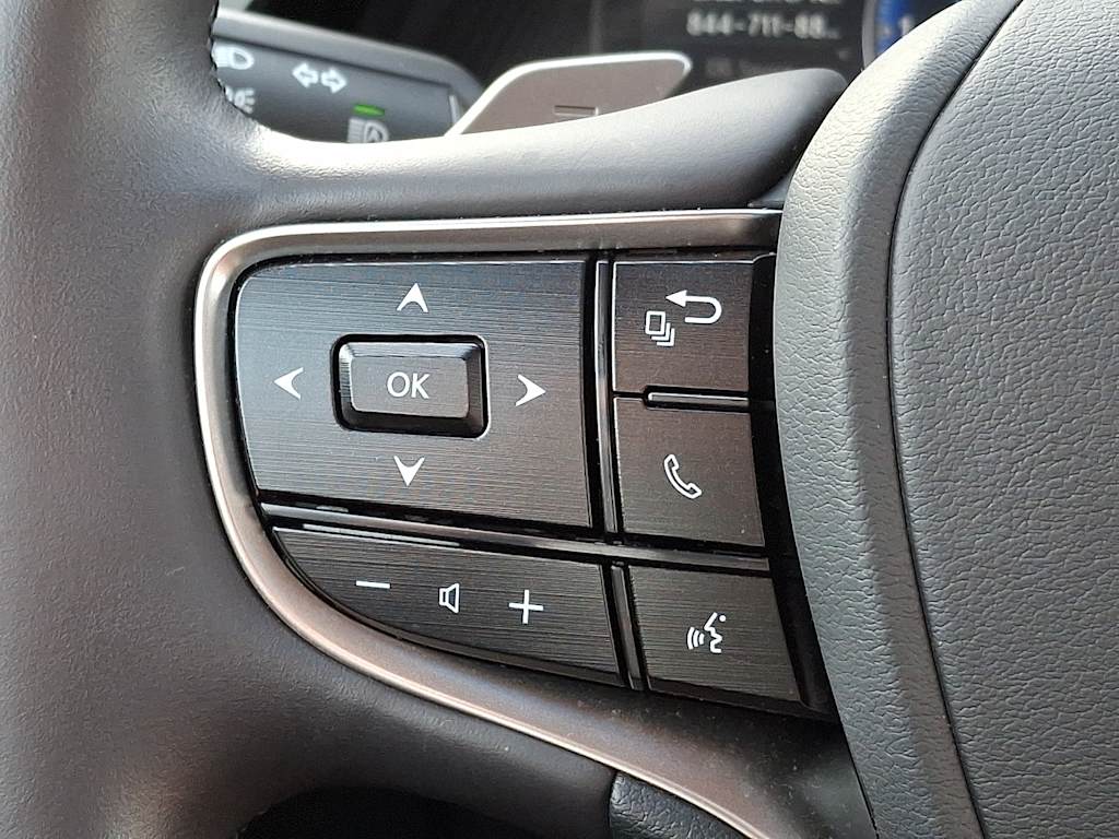 Thumbnail: 2024 Lexus ES - 22