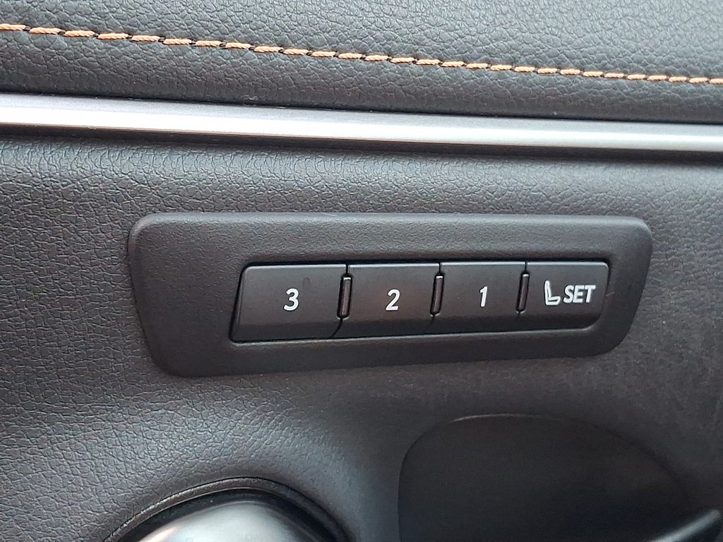 2023 Lexus ES 350 - Photo 27