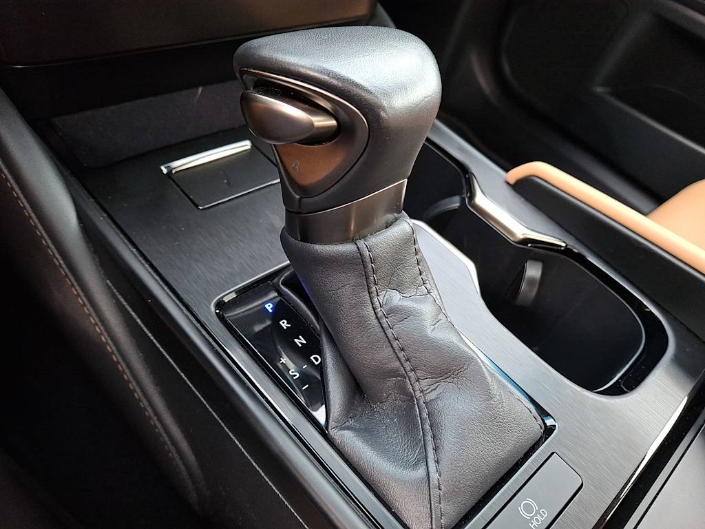 2023 Lexus ES 350 - Photo 10