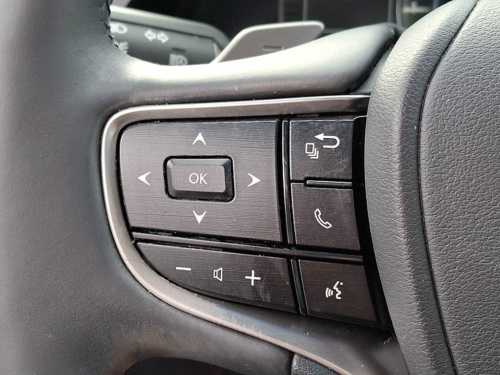 Thumbnail: 2023 Lexus ES - 22