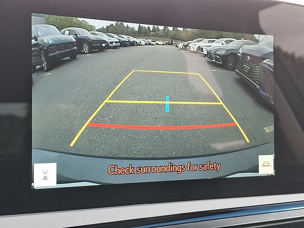 Thumbnail: 2025 Lexus ES - 17