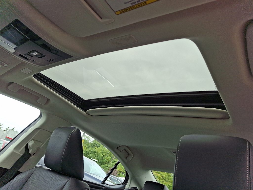 Thumbnail: 2025 Lexus ES - 15