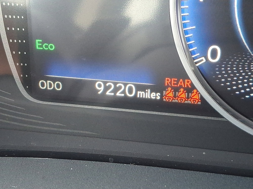 Thumbnail: 2025 Lexus ES - 8