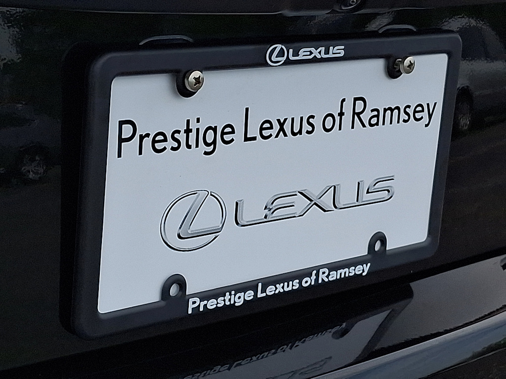 Thumbnail: 2023 Lexus ES - 30