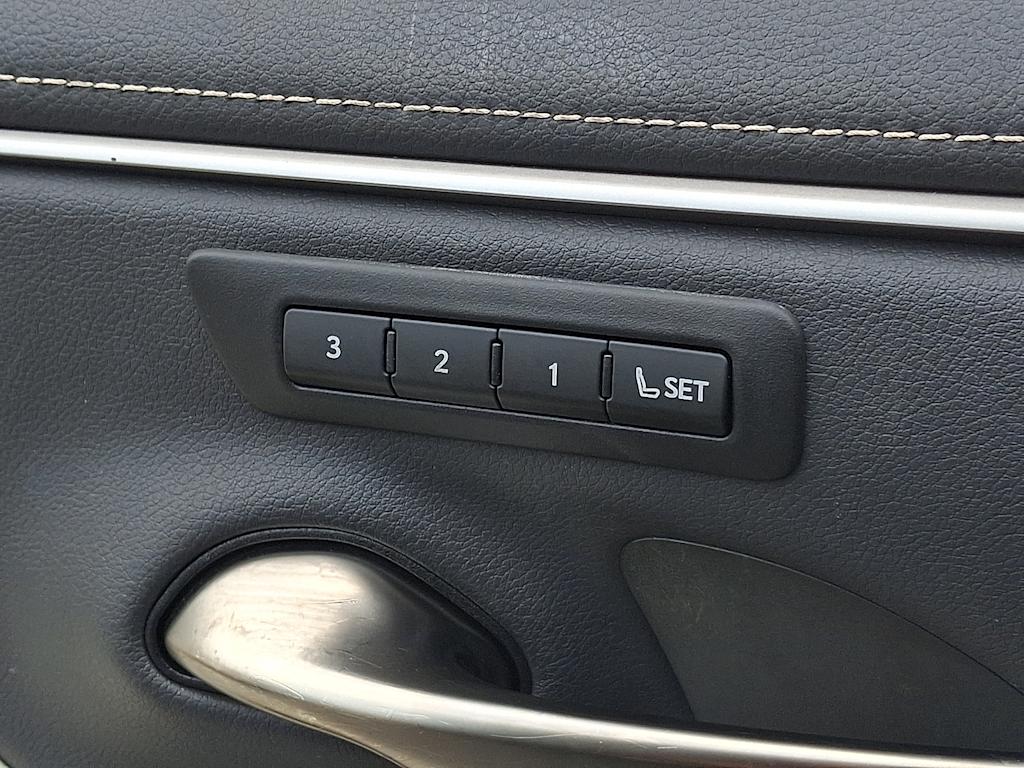 Thumbnail: 2023 Lexus ES - 27