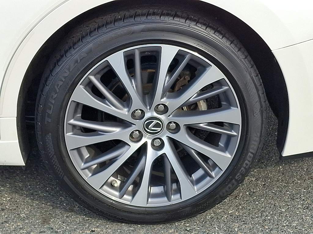 Thumbnail: 2021 Lexus ES - 7