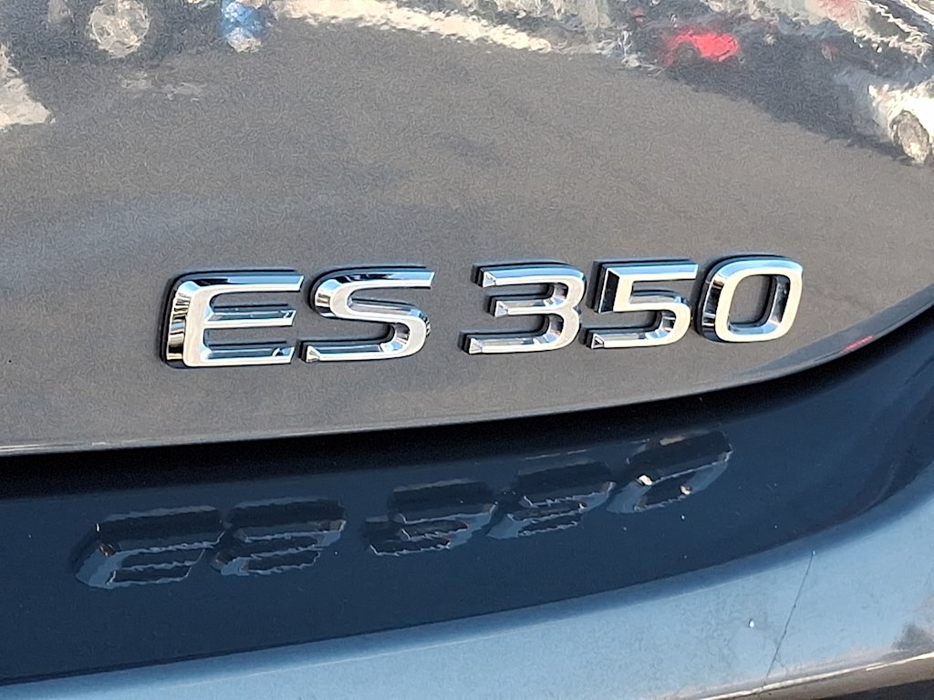 Thumbnail: 2024 Lexus ES - 5