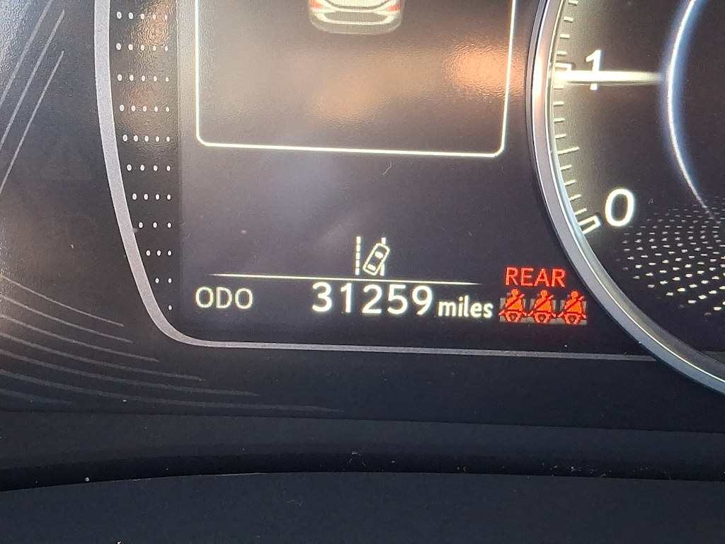 Thumbnail: 2024 Lexus ES - 9