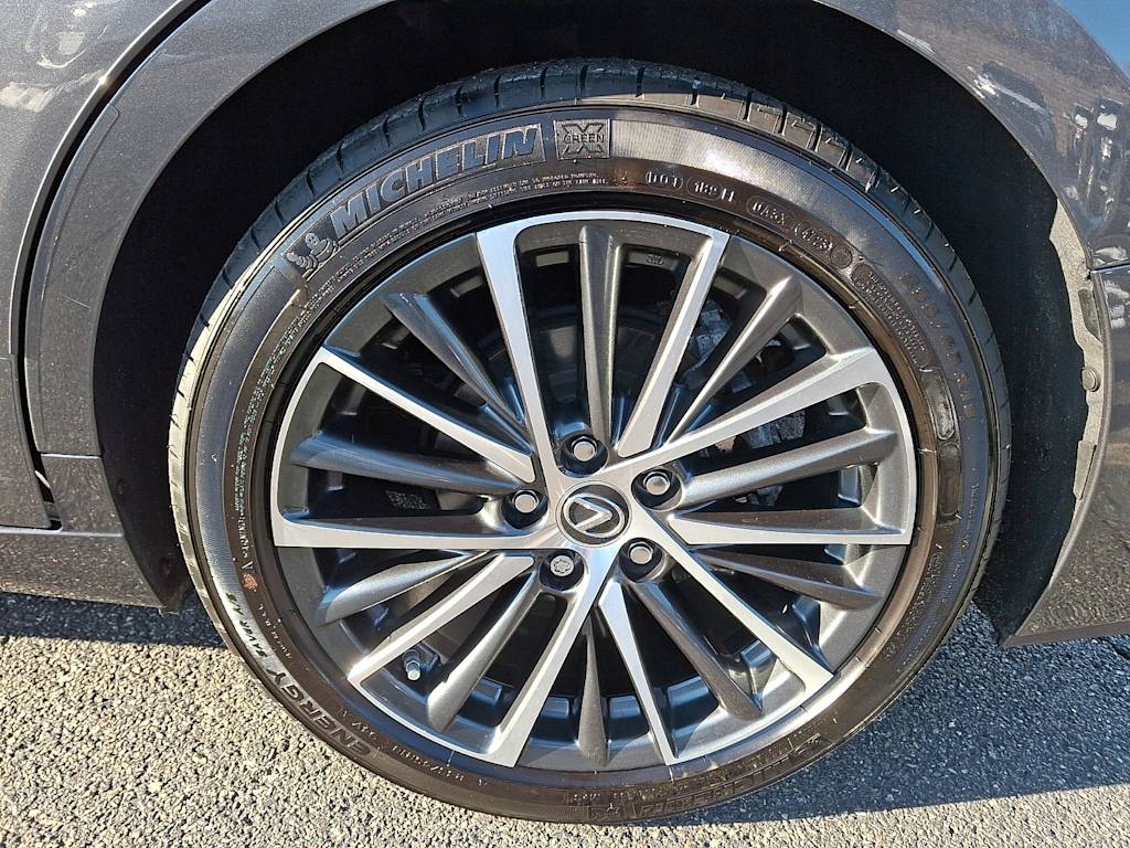 Thumbnail: 2024 Lexus ES - 6