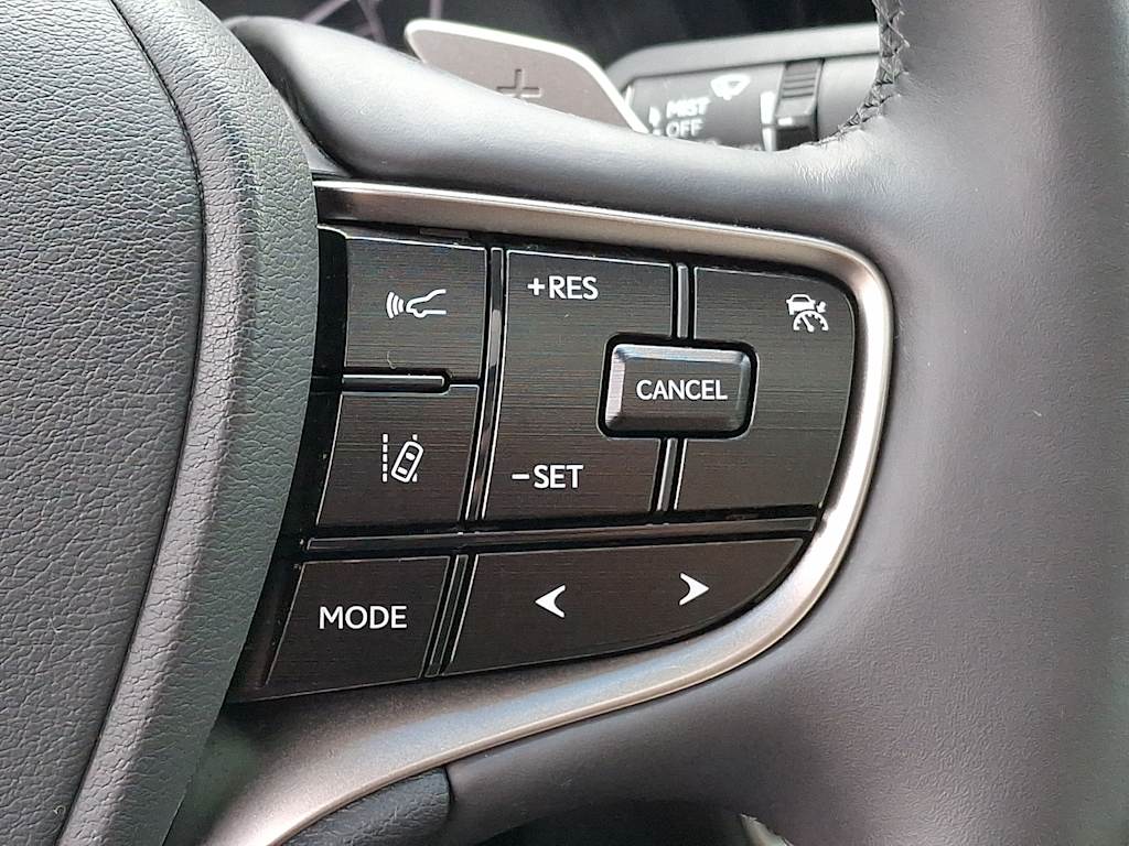 Thumbnail: 2024 Lexus ES - 23