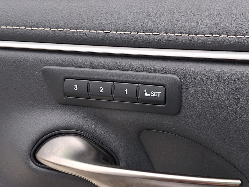 Thumbnail: 2024 Lexus ES - 28