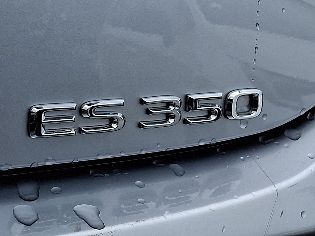 Thumbnail: 2024 Lexus ES - 6