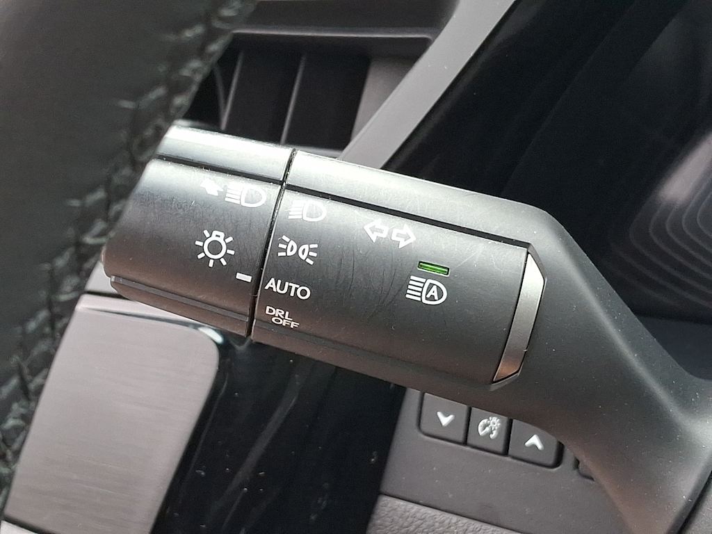Thumbnail: 2024 Lexus ES - 25