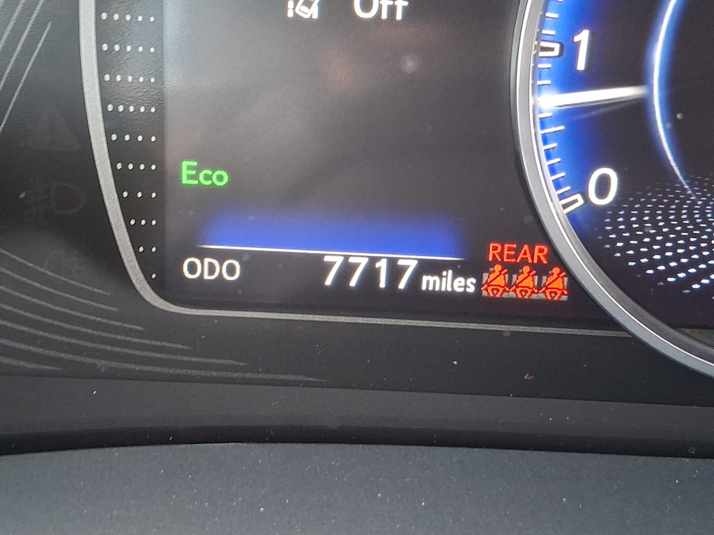 Thumbnail: 2023 Lexus ES - 11