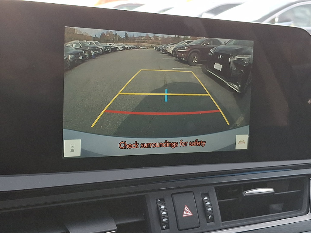 Thumbnail: 2023 Lexus ES - 20