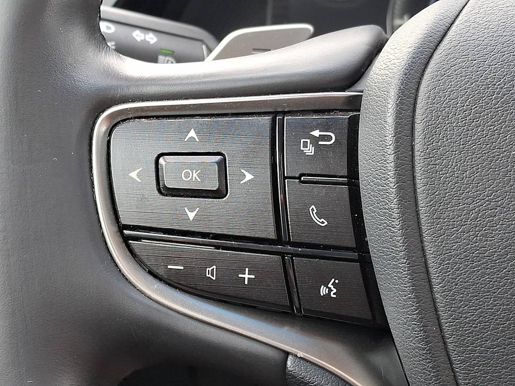 Thumbnail: 2023 Lexus ES - 21