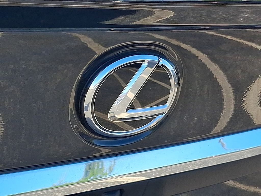 Thumbnail: 2023 Lexus ES - 29