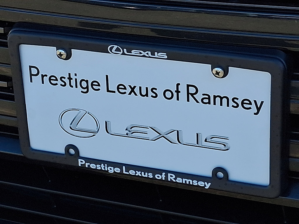 Thumbnail: 2023 Lexus ES - 30