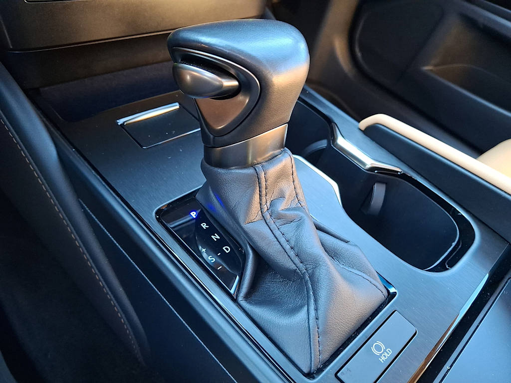 Thumbnail: 2023 Lexus ES - 9