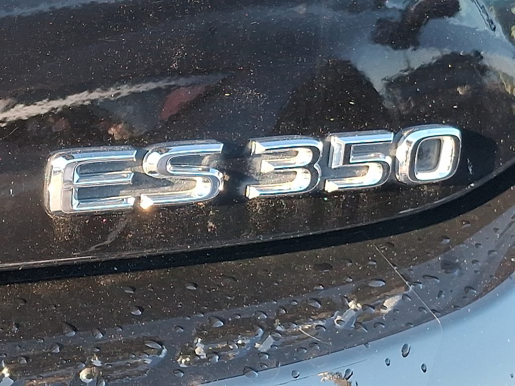 Thumbnail: 2024 Lexus ES - 6