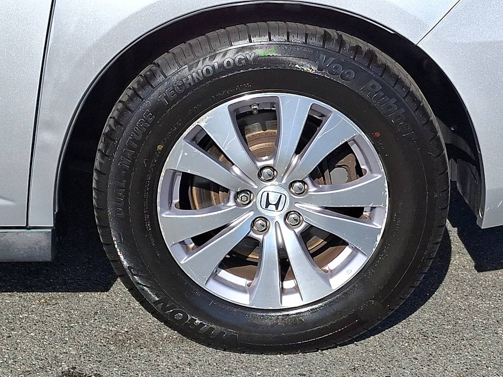 Thumbnail: 2015 Honda Odyssey - 8