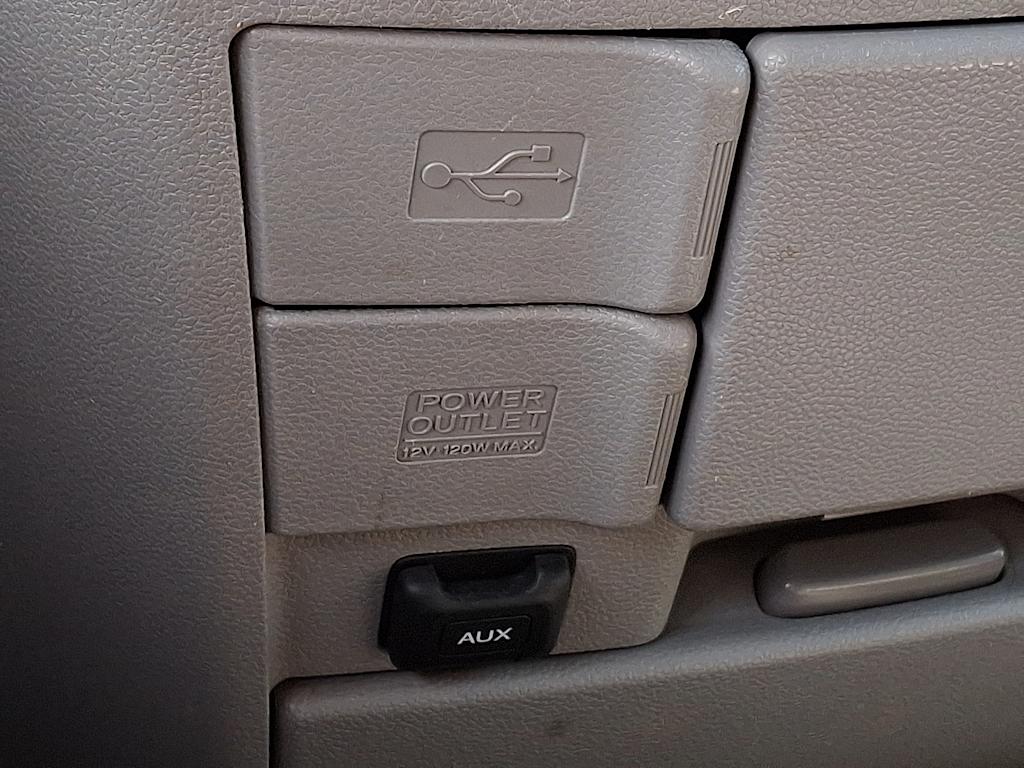 Thumbnail: 2015 Honda Odyssey - 27