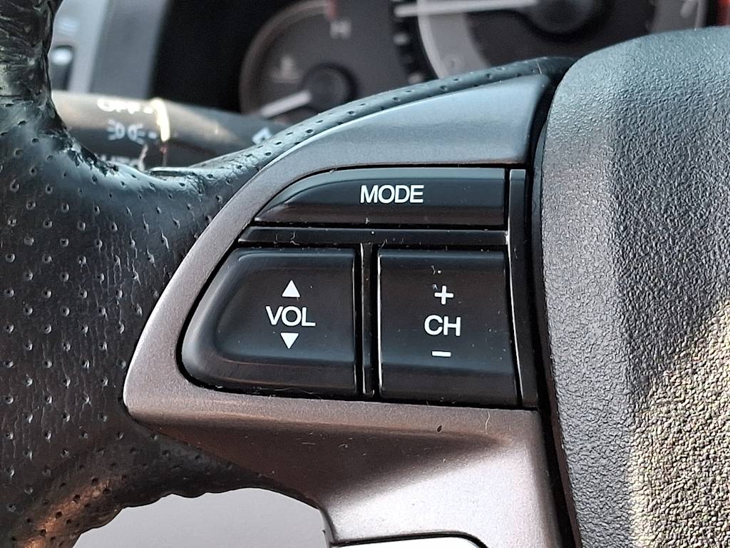 Thumbnail: 2015 Honda Odyssey - 23