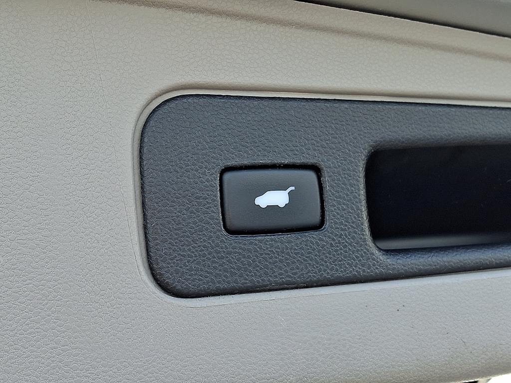 Thumbnail: 2015 Honda Odyssey - 30