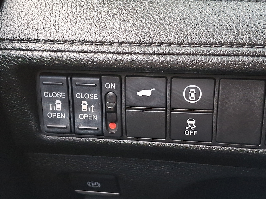 Thumbnail: 2023 Honda Odyssey - 22