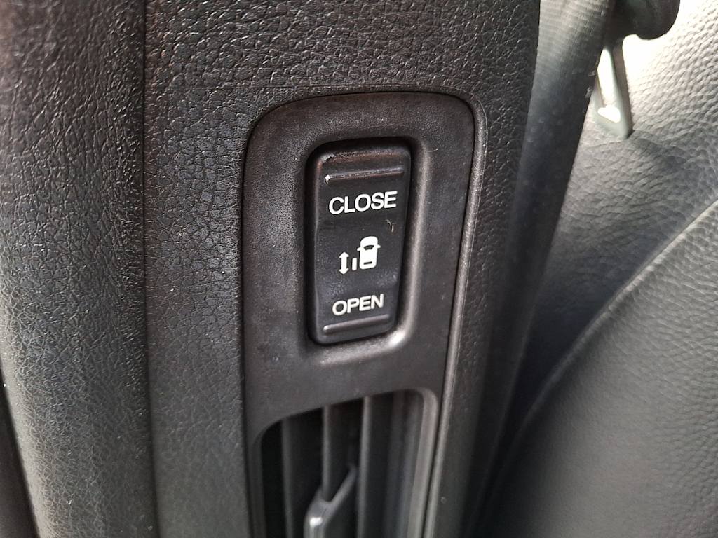 Thumbnail: 2023 Honda Odyssey - 13