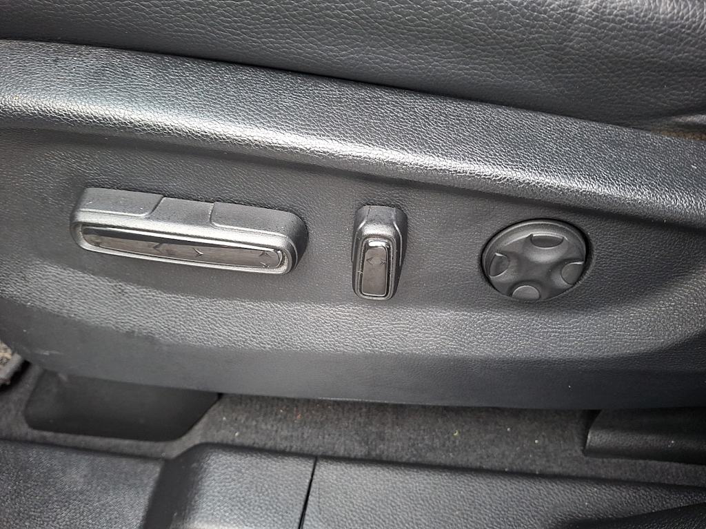 Thumbnail: 2023 Honda Odyssey - 14