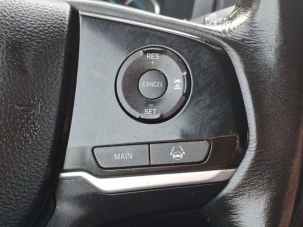 Thumbnail: 2018 Honda Odyssey - 23