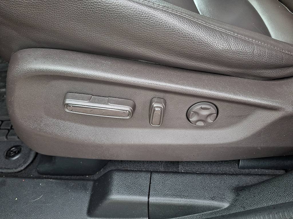 Thumbnail: 2018 Honda Odyssey - 18