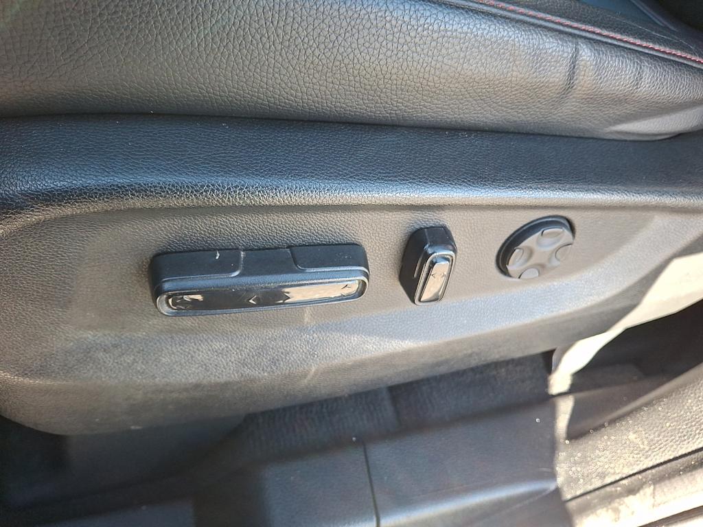 Thumbnail: 2023 Honda Odyssey - 16