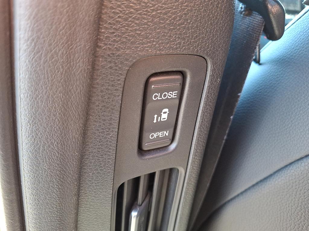 Thumbnail: 2023 Honda Odyssey - 14