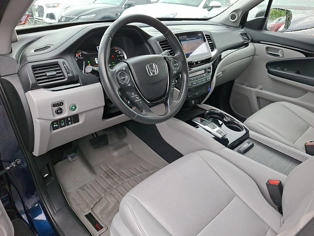 Thumbnail: 2017 Honda Pilot - 2