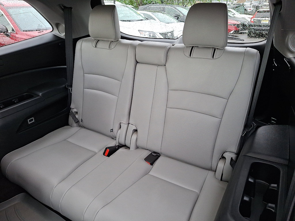 Thumbnail: 2017 Honda Pilot - 15