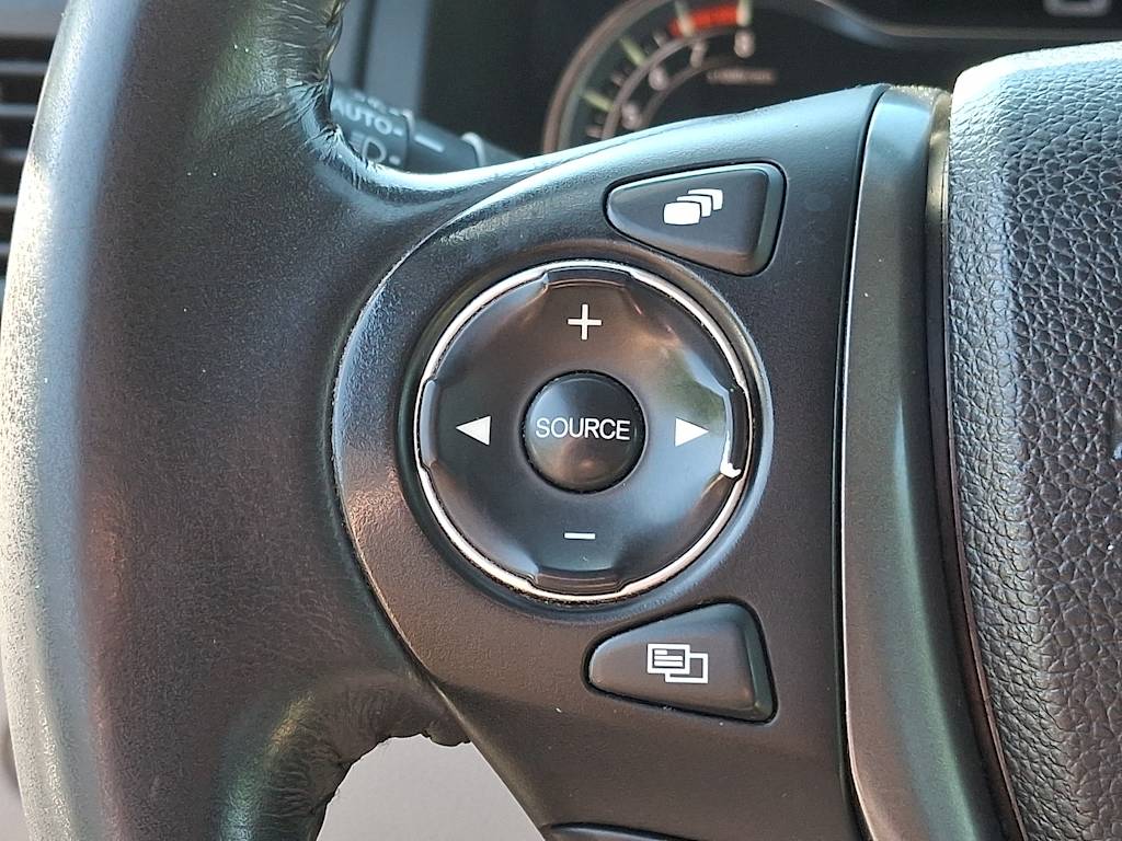 Thumbnail: 2016 Honda Pilot - 22