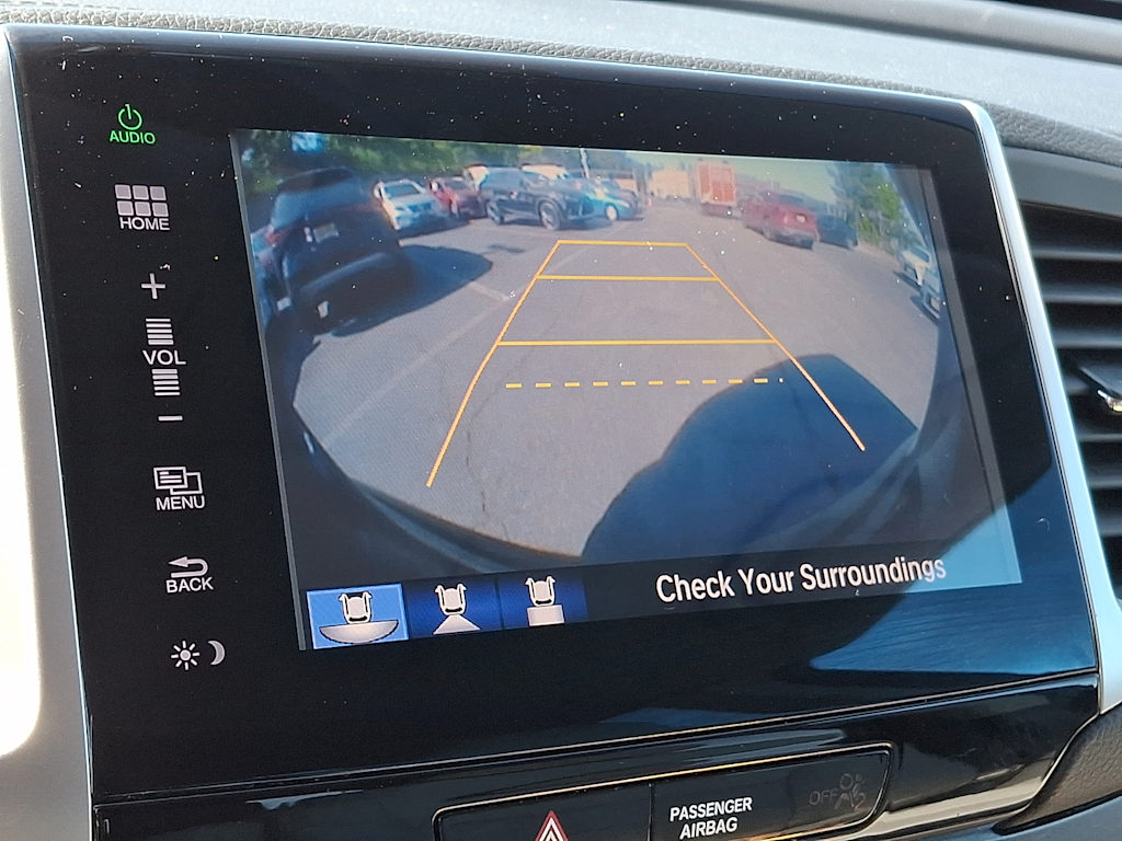 Thumbnail: 2016 Honda Pilot - 21