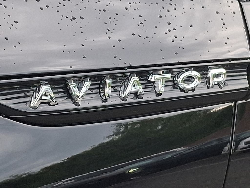 Thumbnail: 2026 Lincoln Aviator - 5